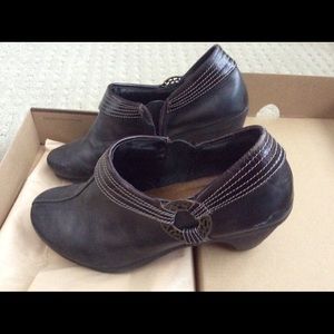 Naot Leather Bootie